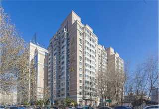 中国香港网红亚克力礼盒源头厂家